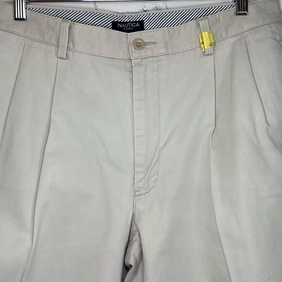 Nautica Rigger Classic Fit Pleated Khaki Chino shorts size 34 - Picture 2 of 8
